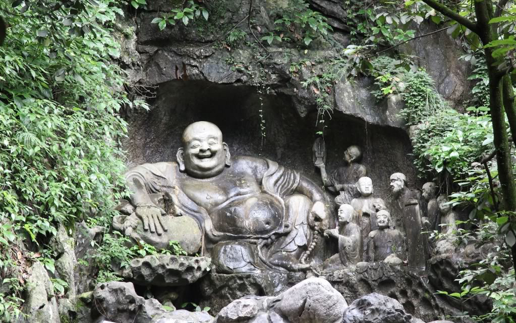 Будай скульптура эпохи Сун, монастырь Линъиньсы