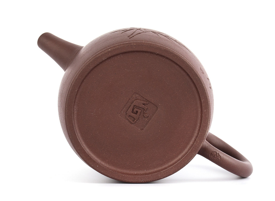 Teapot # 33774, yixing clay, 190 ml.