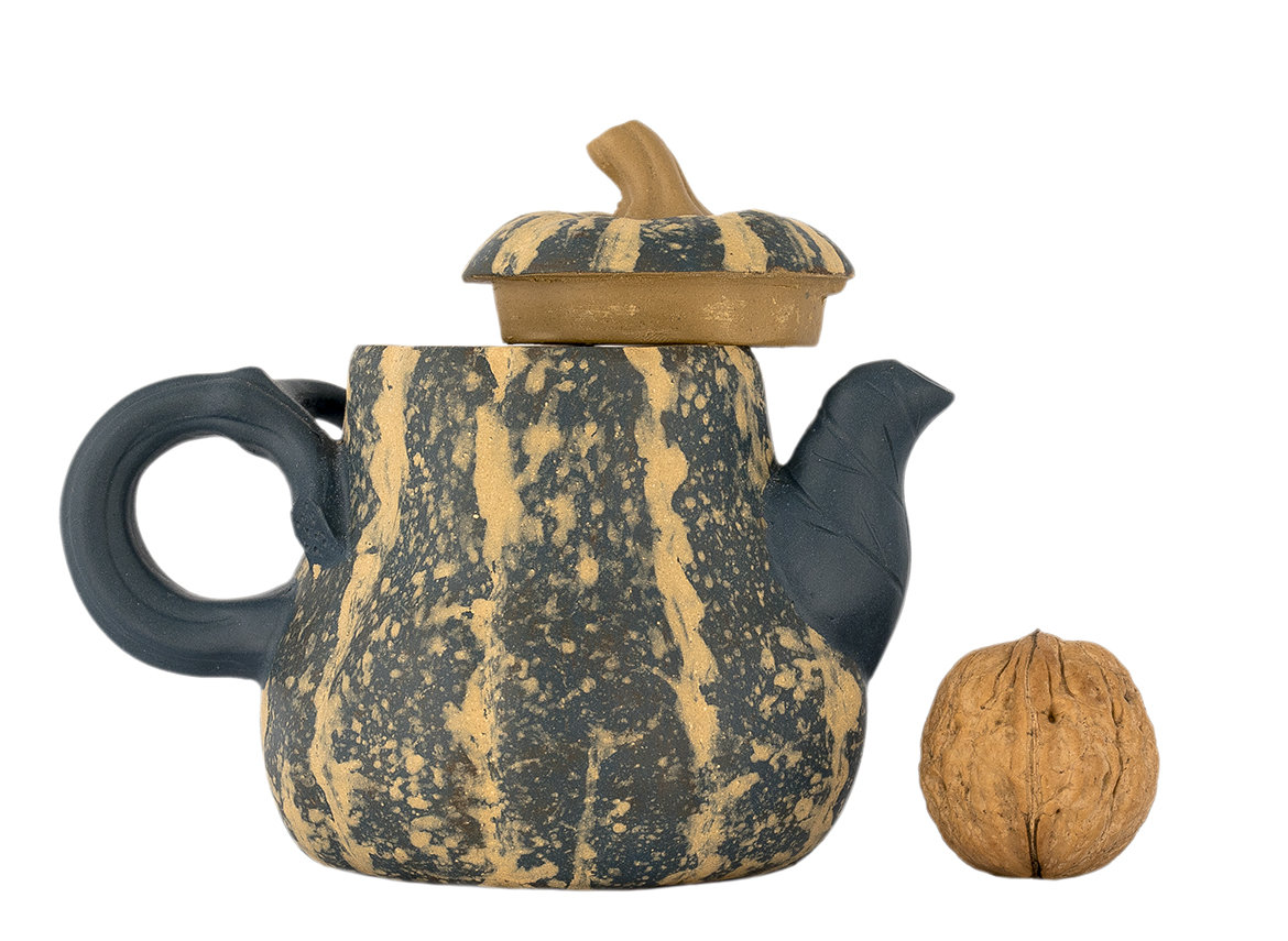 Teapot # 37401, yixing clay, 200 ml.