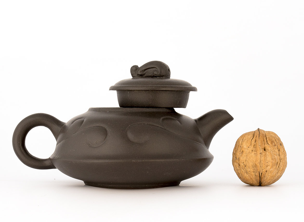 Teapot # 37415, yixing clay, 180 ml.