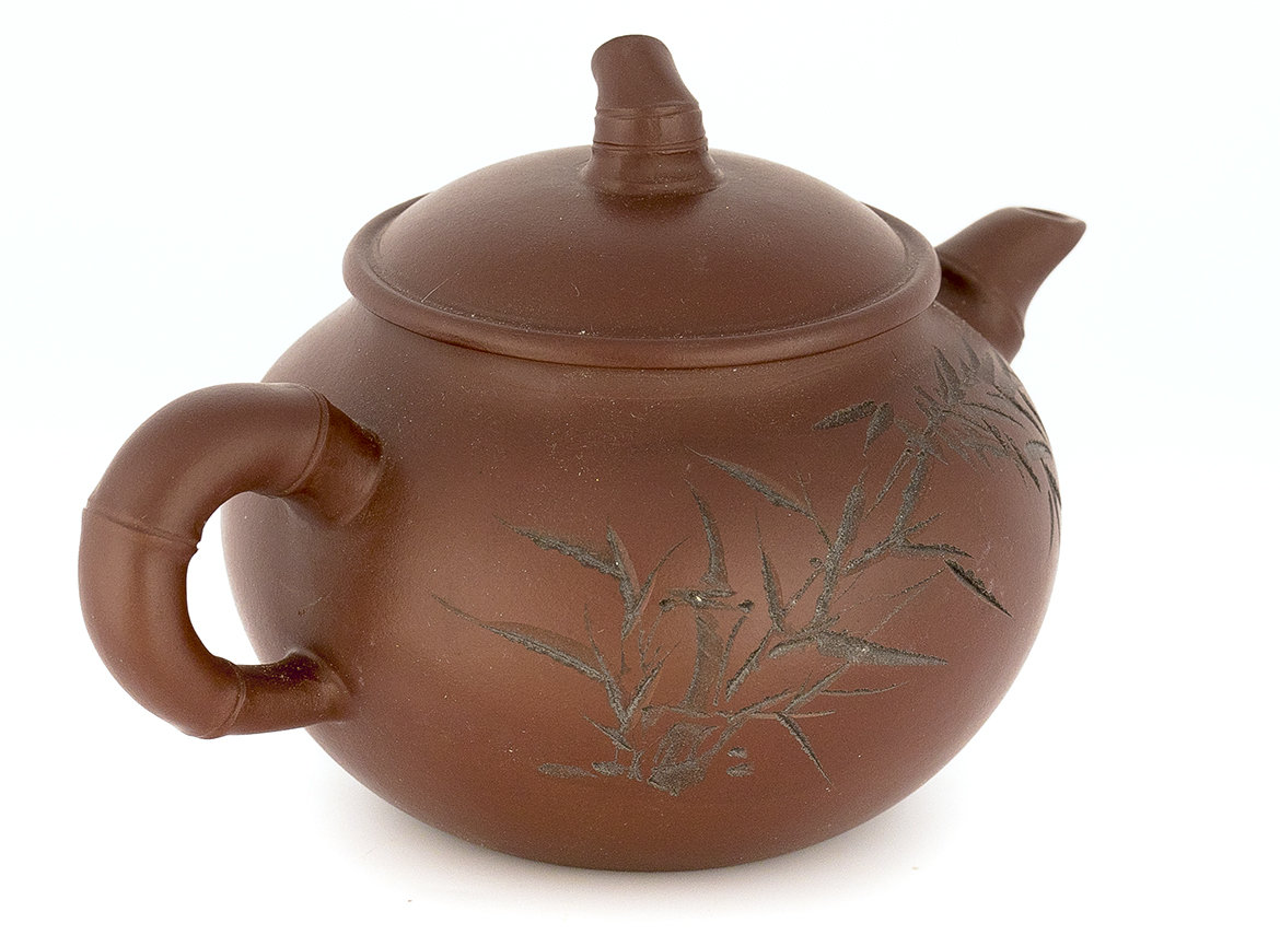 Teapot # 37416, yixing clay, 270 ml.