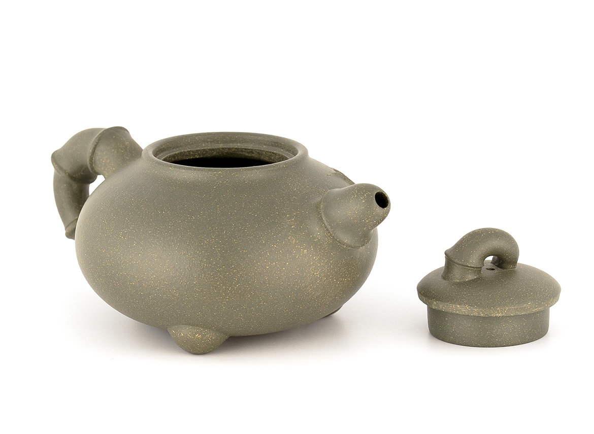 Teapot # 38063, yixing clay, 350 ml.
