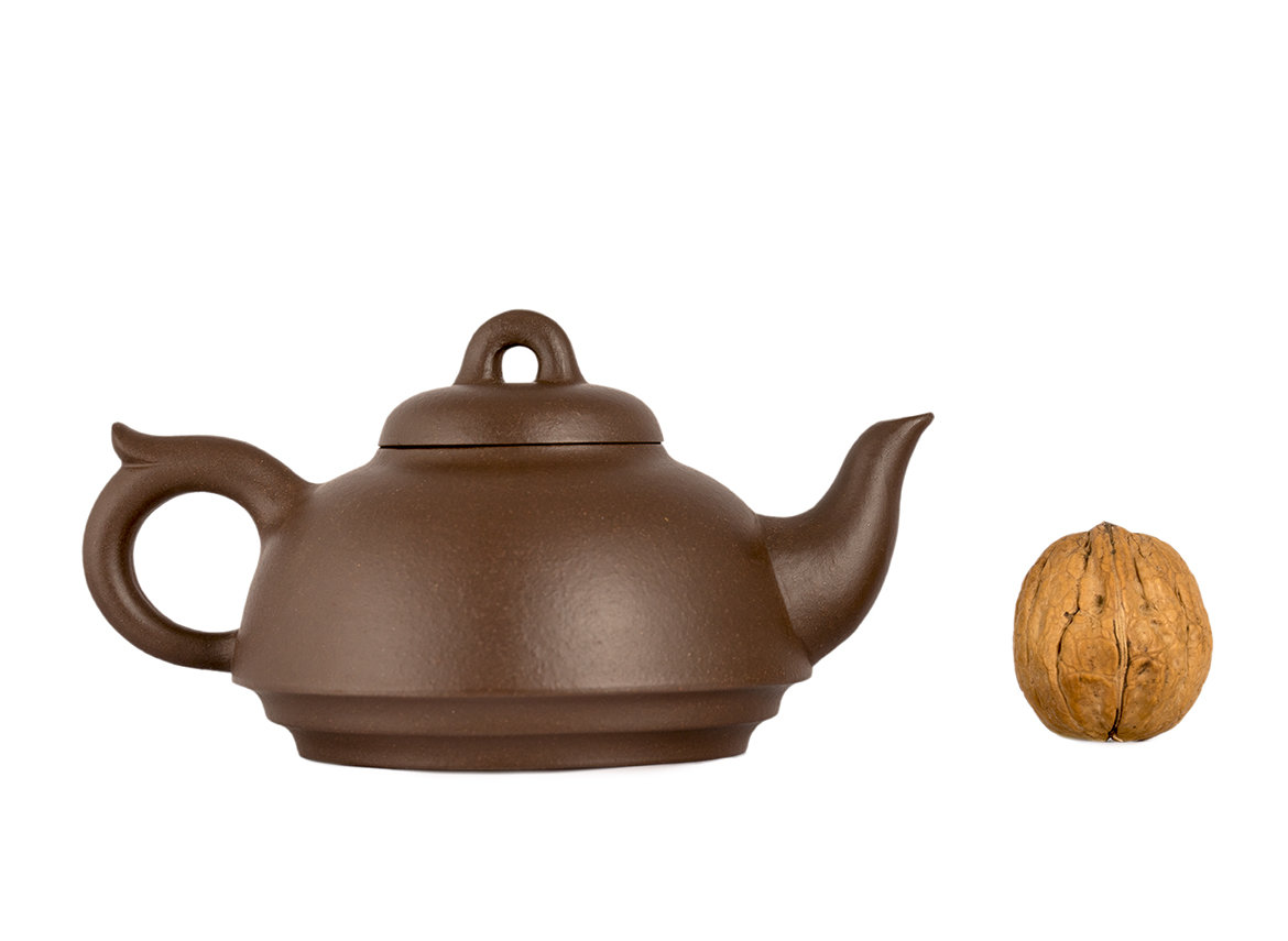 Teapot # 38300, yixing clay, 225 ml.