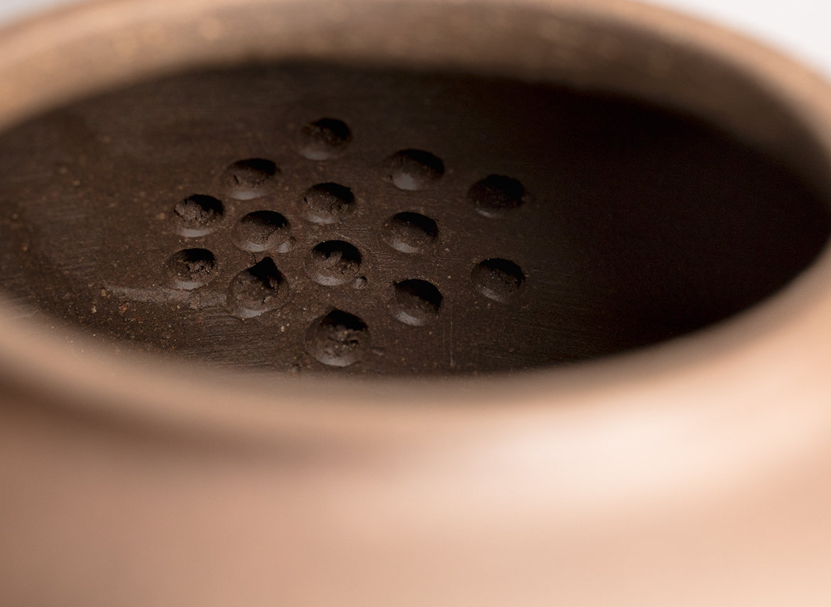 Teapot # 38300, yixing clay, 225 ml.