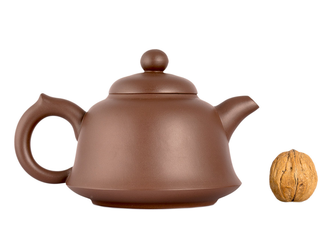Teapot # 38304, yixing clay, 475 ml.