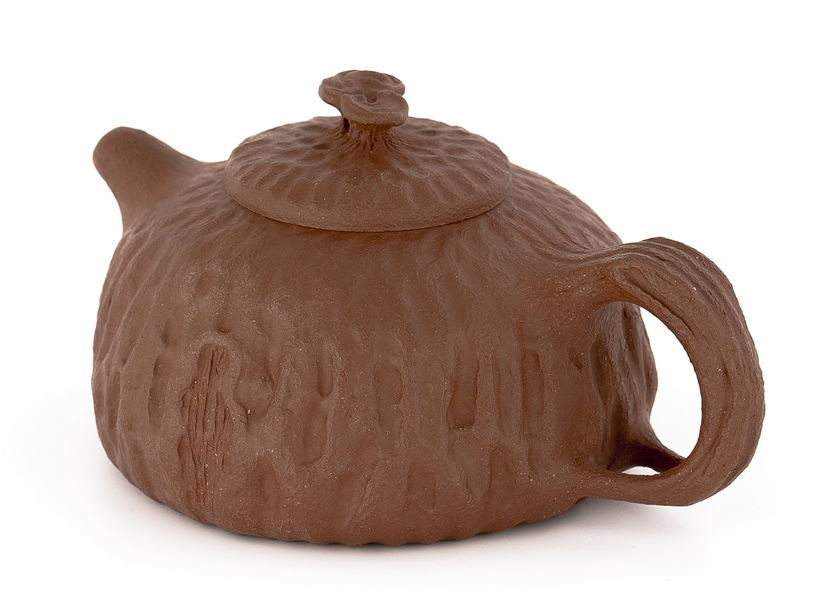 Teapot # 38533, yixing clay, 215 ml.