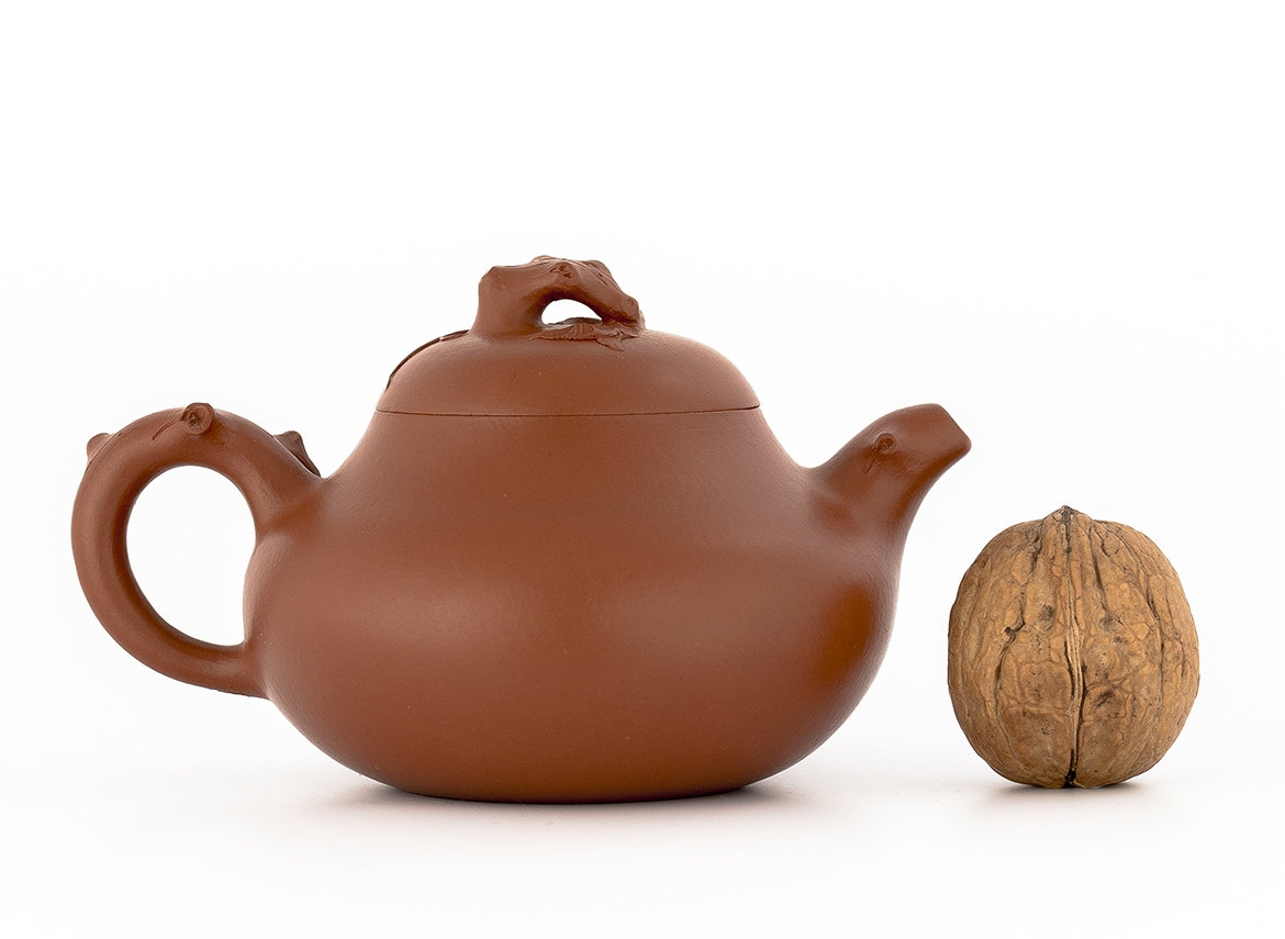 Teapot # 38556, yixing clay, 180 ml.