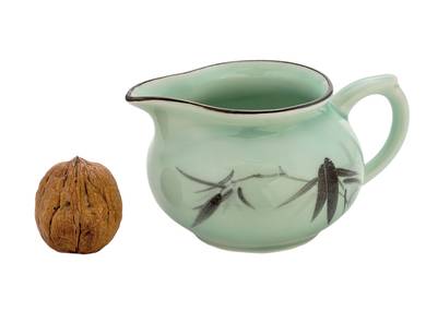 Set fot tea ceremony (9 items) # 41454, porcelain: teapot 223 ml, gundaobey 171 ml, teamesh, six cups 38 ml.