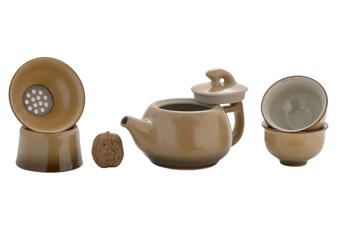 Набор посуды для чайной церемонии из 9 предметов # 41462, фарфор: чайник 229 мл, гундаобэй 195 мл, сито, 6 пиал по 56 мл.