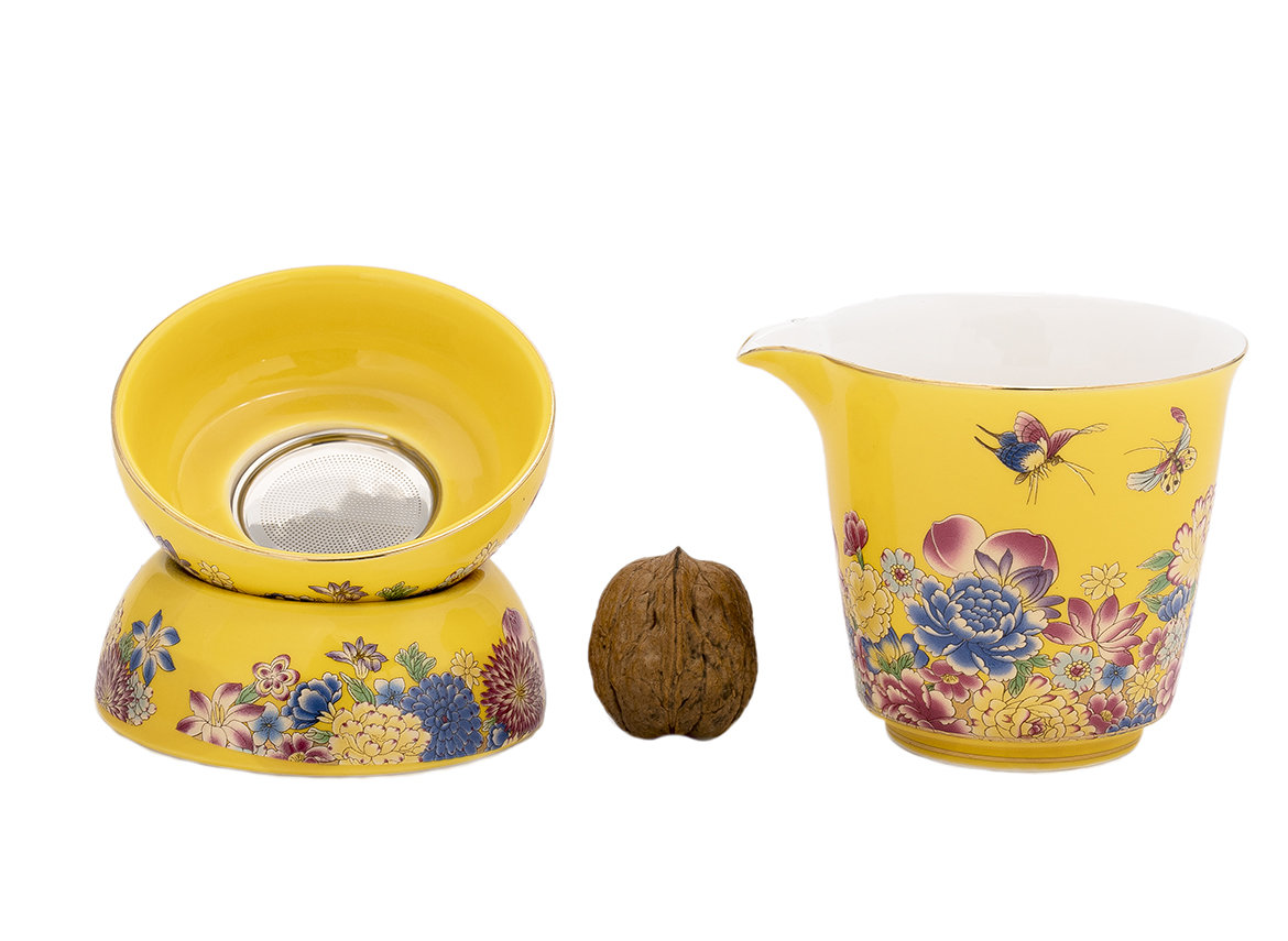 Set fot tea ceremony (9 items) # 41473, porcelain: Gaiwan 135 ml, gundaobey 160 ml, teamesh, six cups 53 ml.