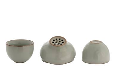Set for tea ceremony (9items) # 42003, porcelain: teapot 225 ml, gundaobey 210 ml, teamesh, six cups 60 ml.