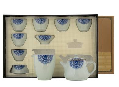 Set for tea ceremony (9items) # 42014, porcelain: teapot 225 ml, gundaobey 210 ml, teamesh, six cups 60 ml.