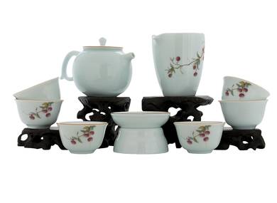 Набор посуды для чайной церемонии из 9 предметов # 42018, фарфор: чайник 215 мл, гундаобэй 200 мл, сито, 6 пиал по 56 мл.