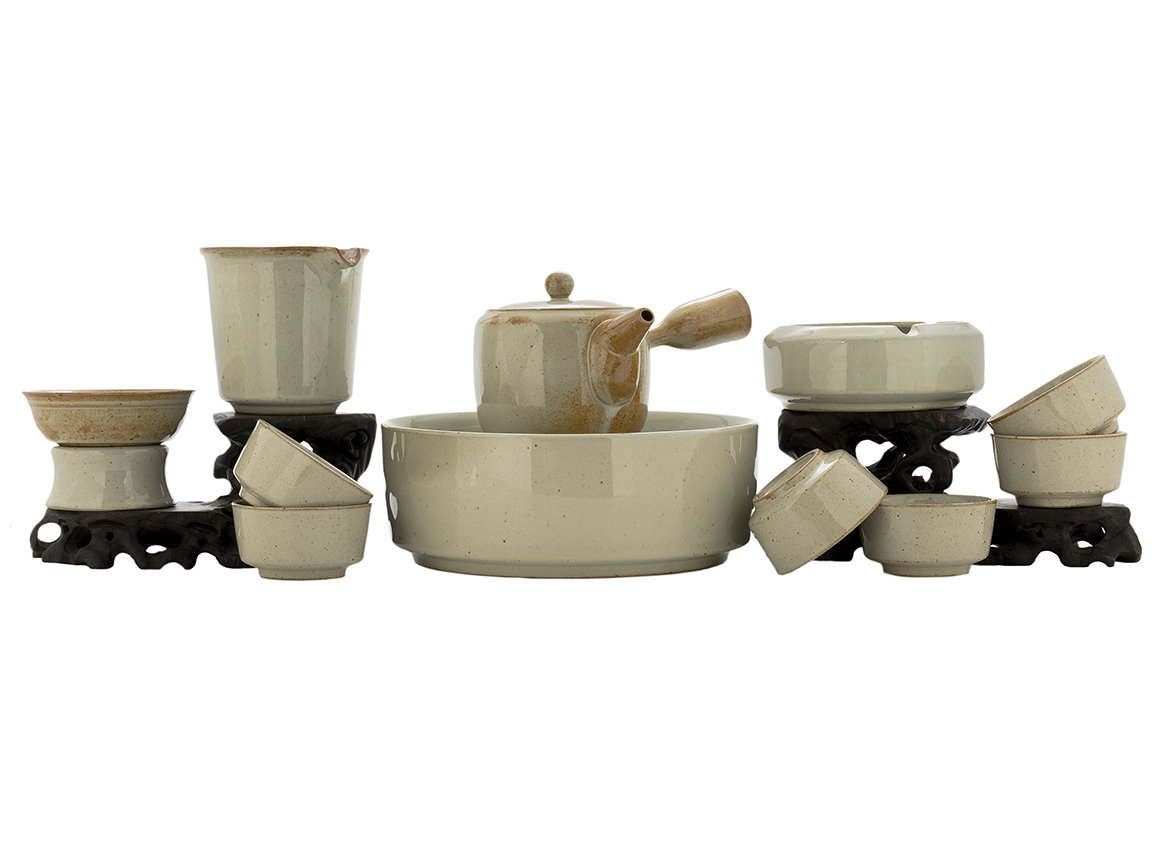 Набор посуды для чайной церемонии из 11 предметов # 42034, фарфор: чайник 230 мл, гундаобэй 193 мл, сито, 6 пиал по 55 мл, чайный пруд, курильница