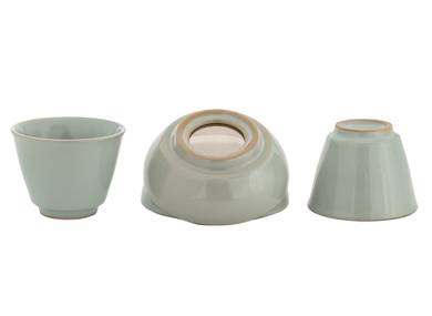 Набор посуды для чайной церемонии из 9 предметов # 42040, фарфор: гайвань 167 мл, гундаобэй 190 мл, сито, 6 пиал по 64 мл