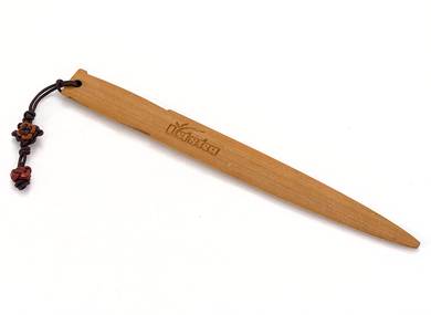 Knife for compressed tea crushing # 44025, bamboo