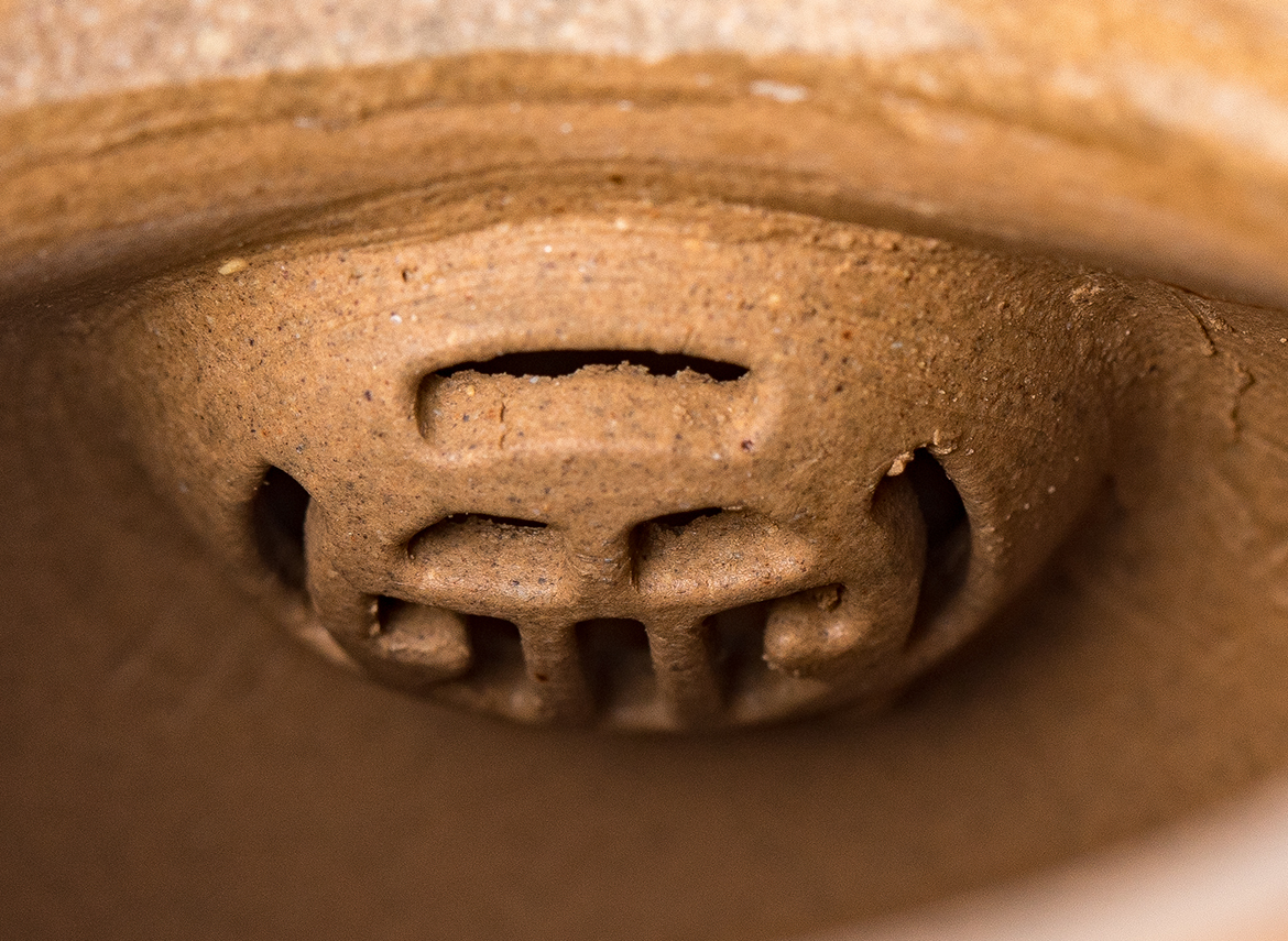 Чайник # 51866, исинская глина, глина дуань ни, ручная роспись, дровяной обжиг, кинцуги, 135 мл.