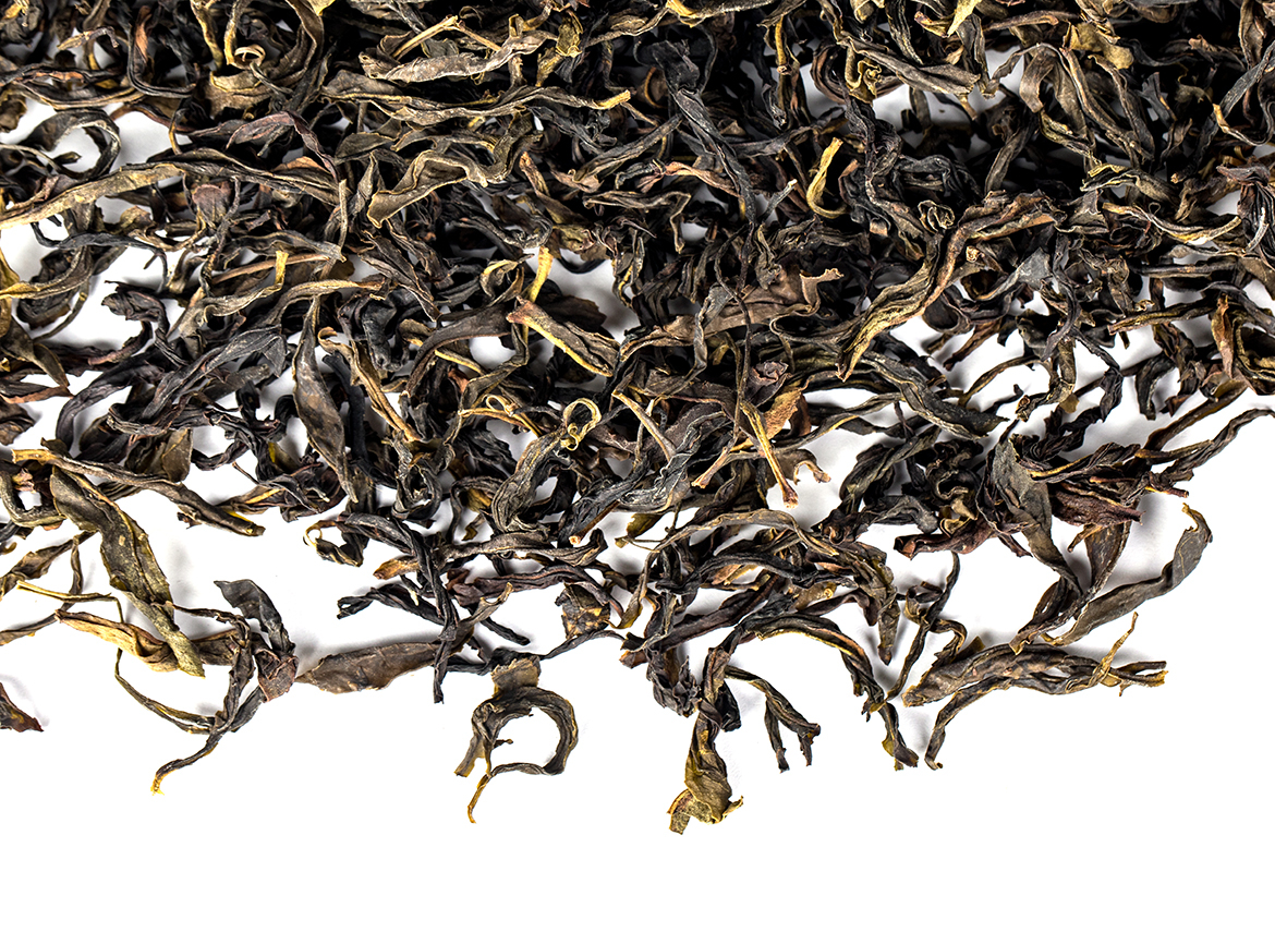 Фэнхуан Лаоцун Шуйсянь (Нарцисс с древних кустов, улун из Фэнхуана)